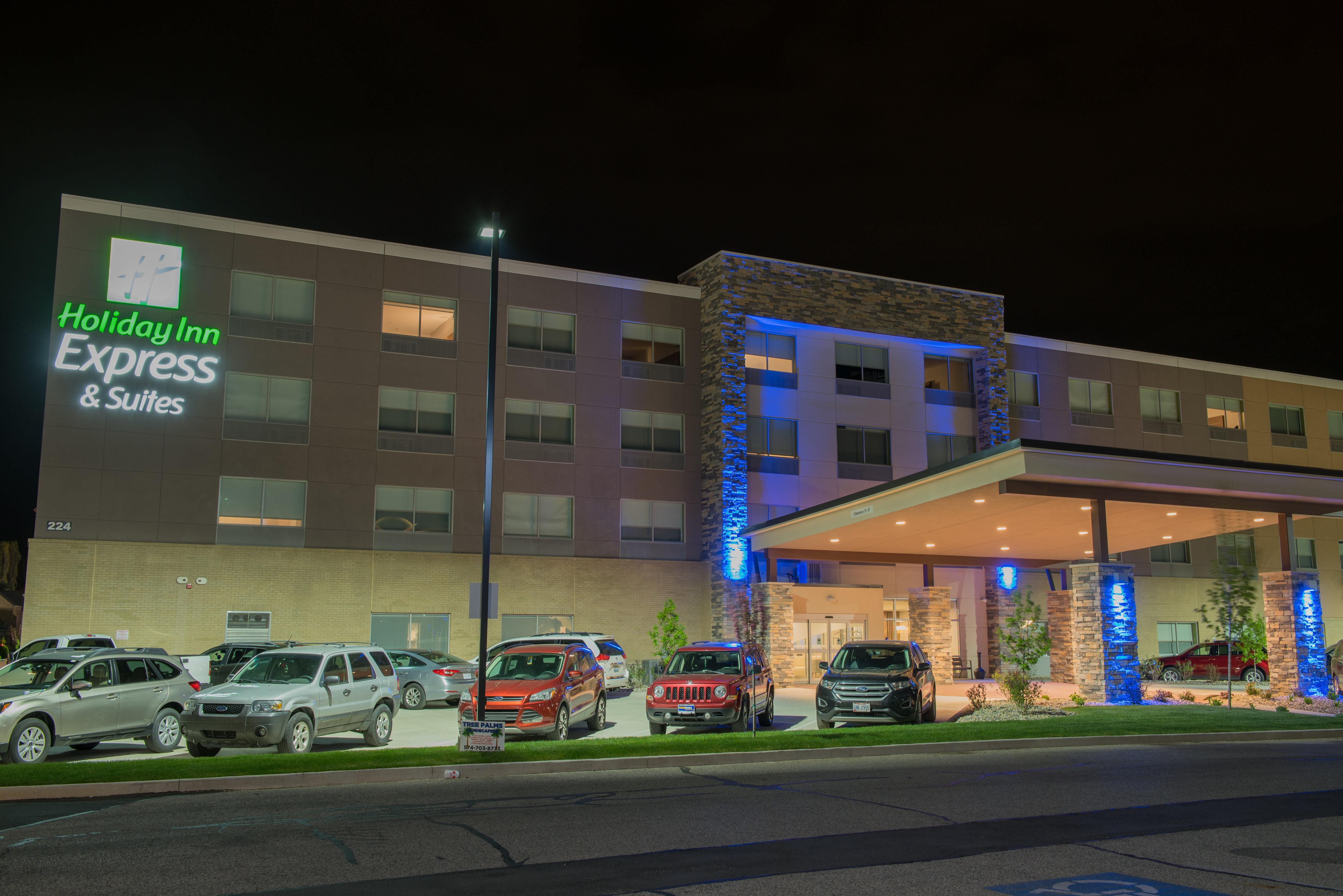 Holiday Inn Express & Suites - Fort Wayne North By Ihg Sunnybrook Acres Extérieur photo