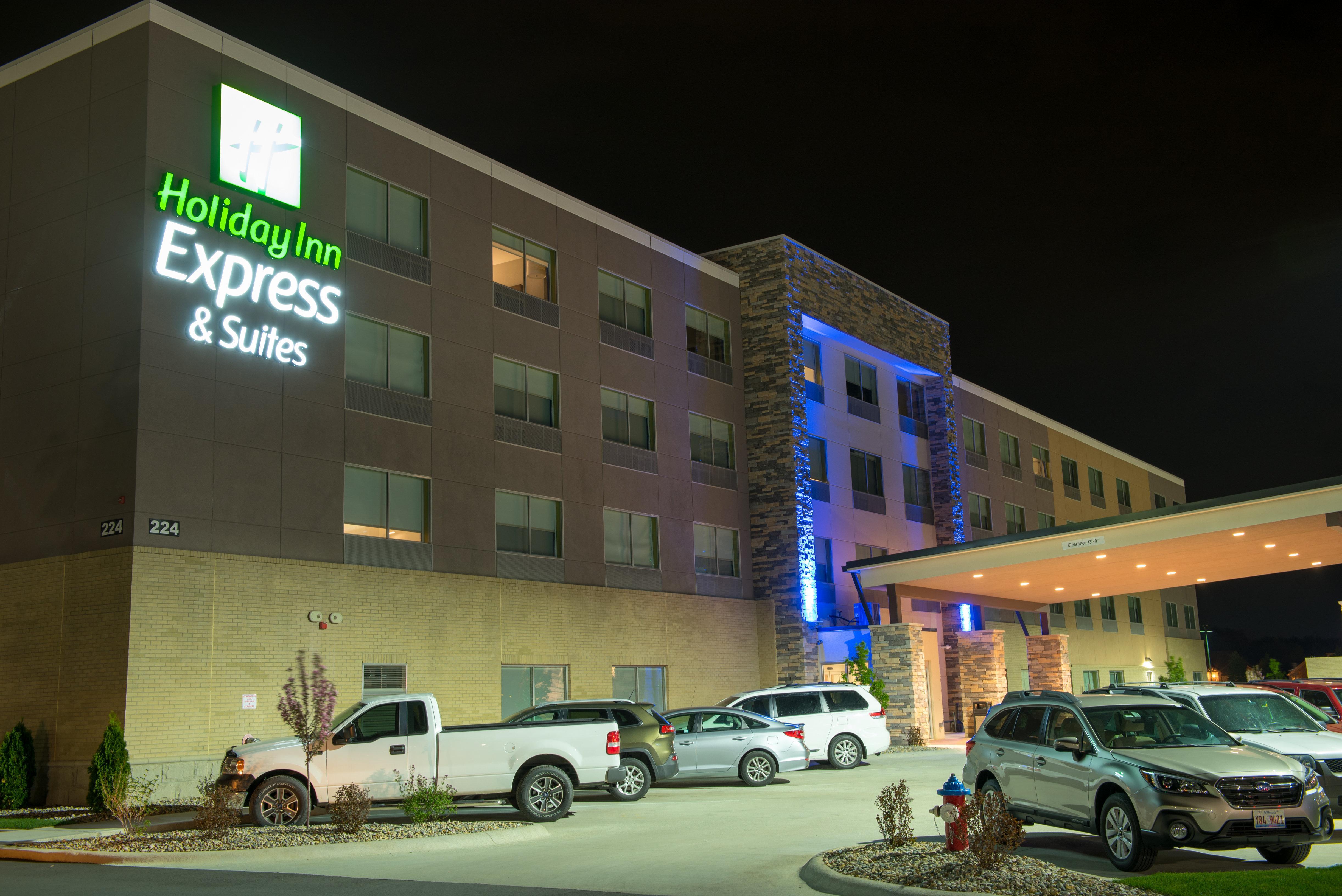 Holiday Inn Express & Suites - Fort Wayne North By Ihg Sunnybrook Acres Extérieur photo