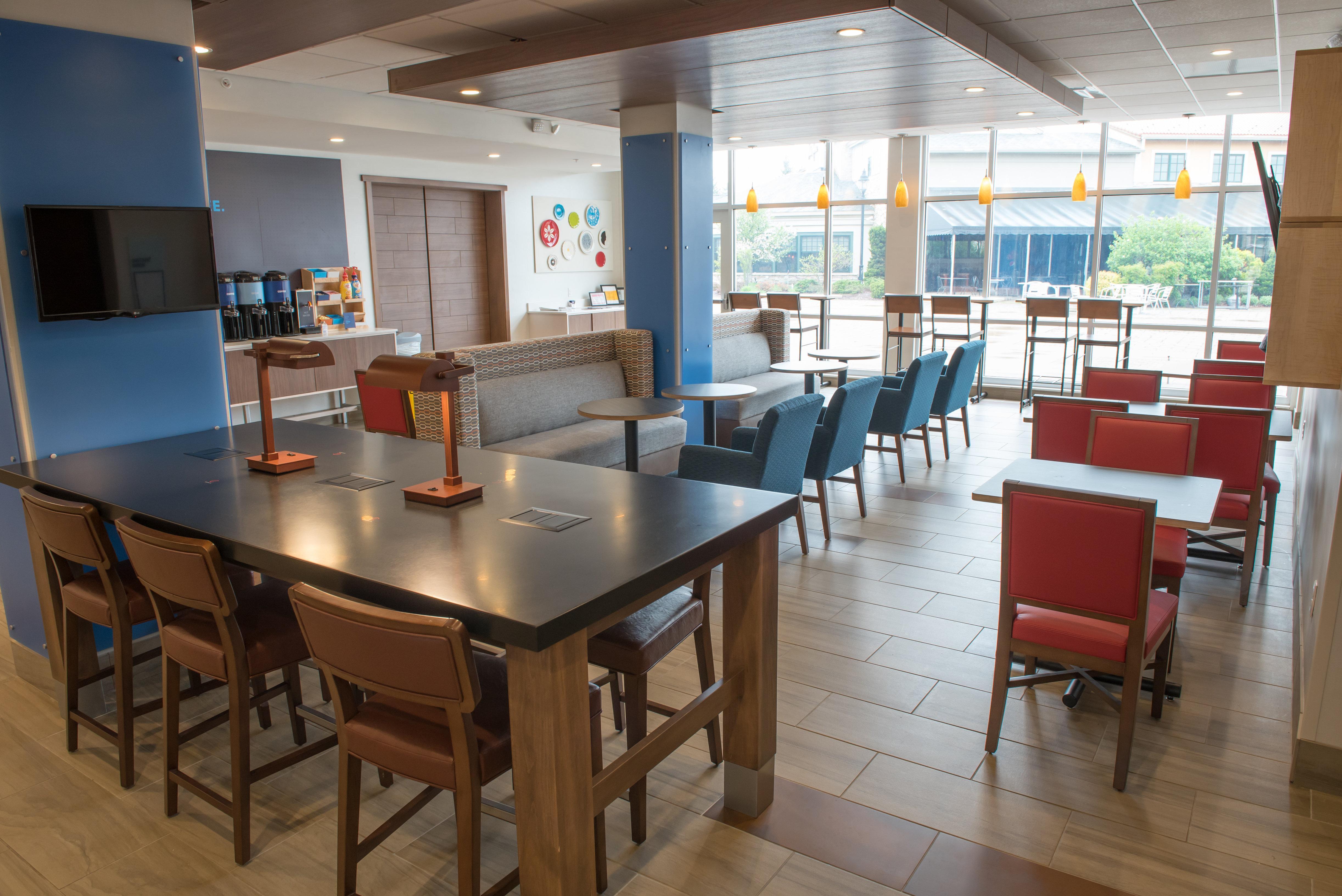 Holiday Inn Express & Suites - Fort Wayne North By Ihg Sunnybrook Acres Extérieur photo
