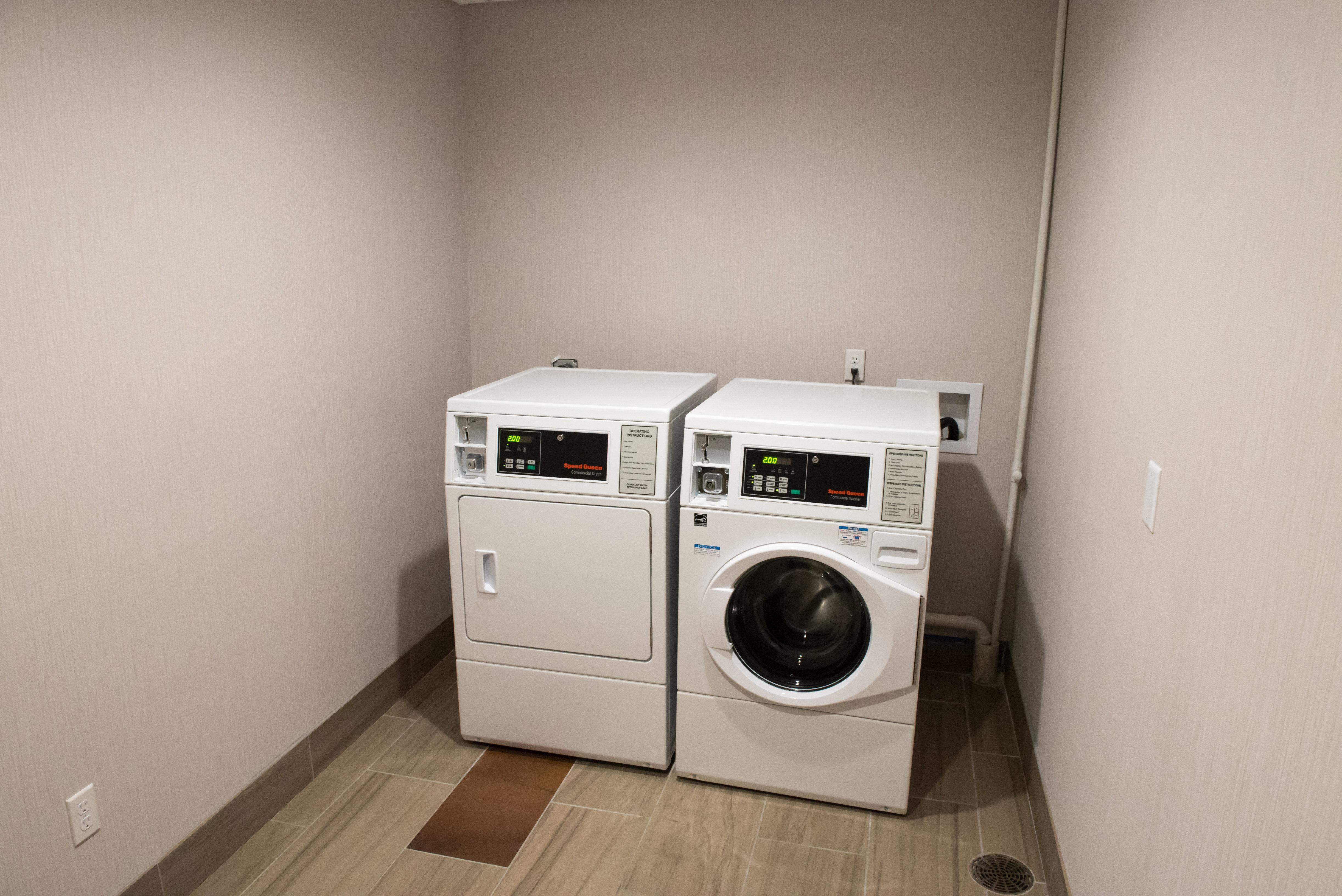 Holiday Inn Express & Suites - Fort Wayne North By Ihg Sunnybrook Acres Extérieur photo